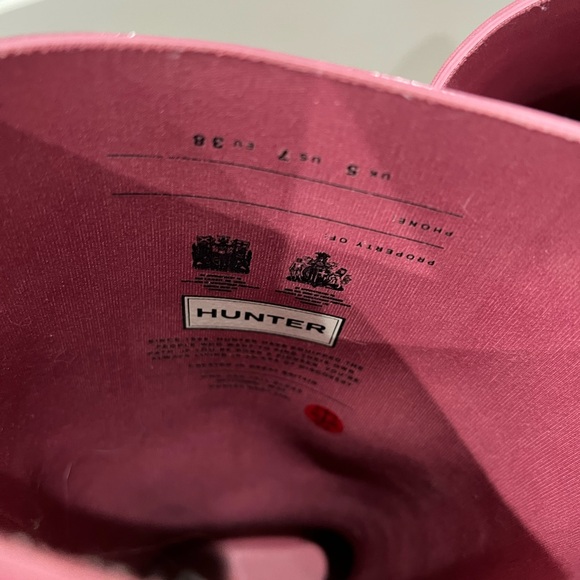 Hunter Women's Gloss Pink Rain Boots - Picture 6 of 9